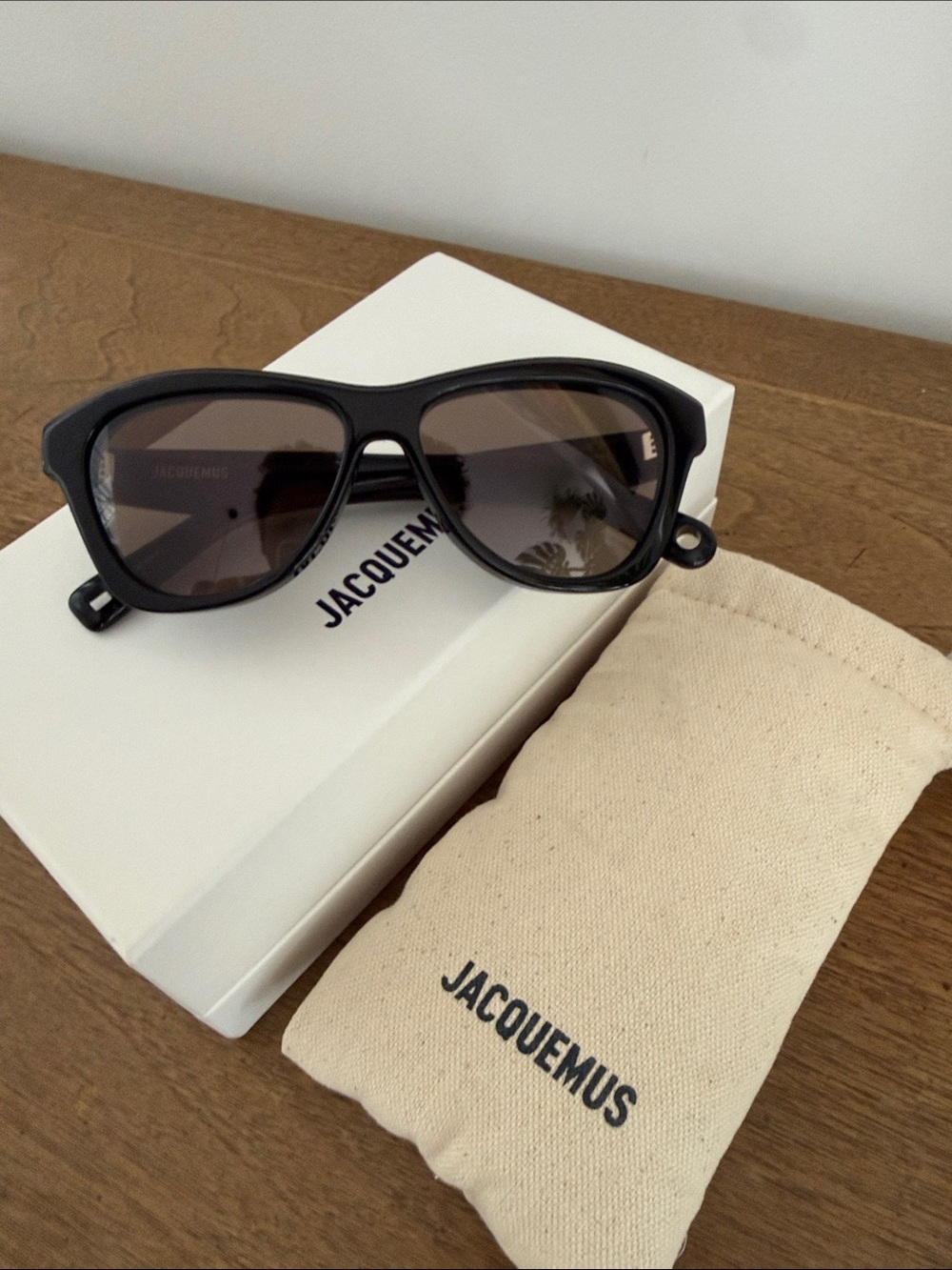 Jacquemus Black Rounded Cat-Eye Sunglasses with Brown Lenses